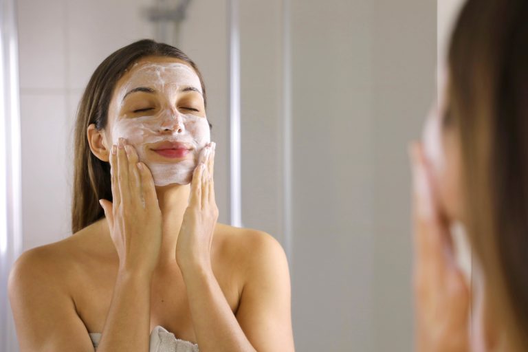 Here are 5 Mistakes You May Be Making While Washing Your Face